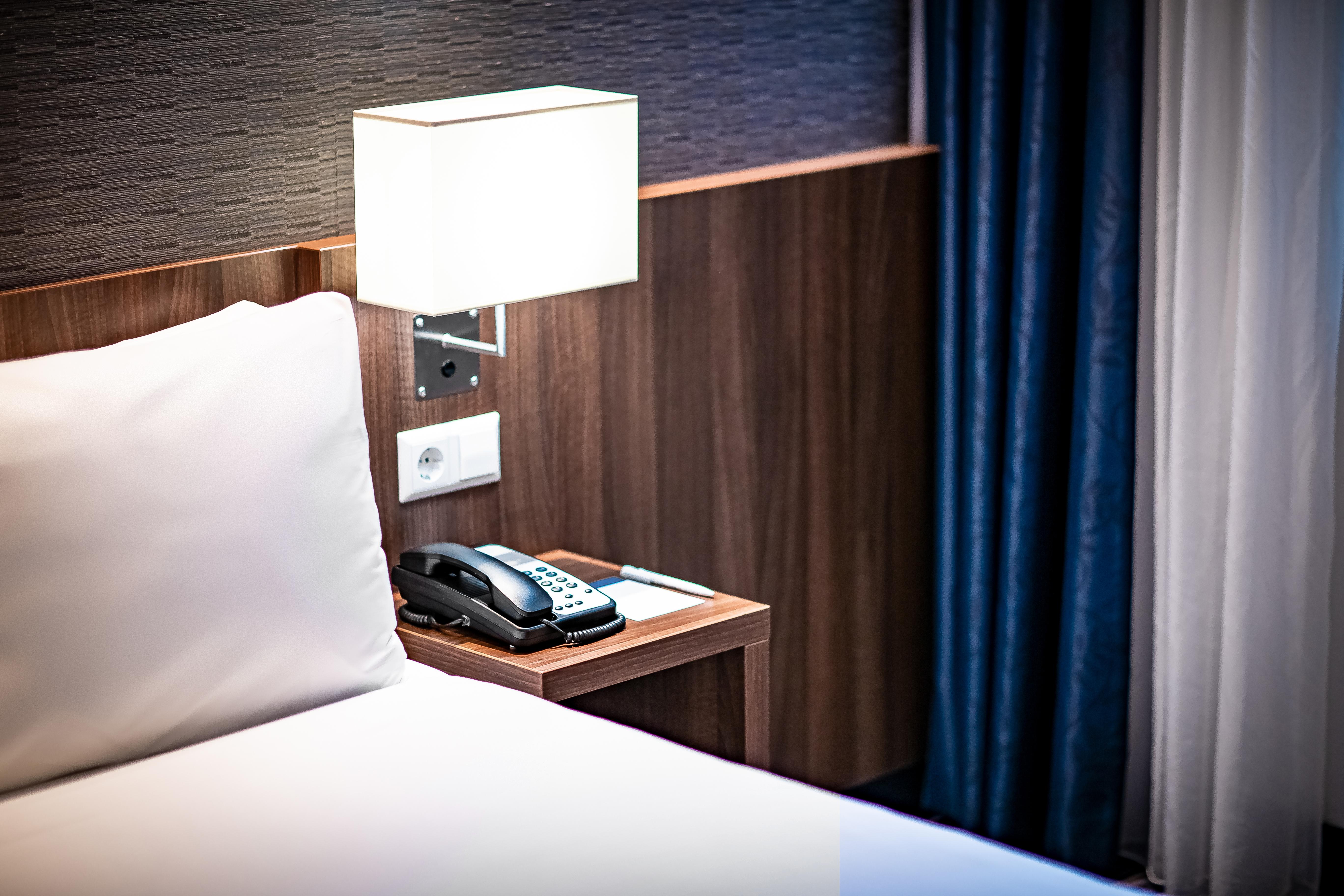 Holiday Inn Express Rotterdam - Central Station By Ihg Eksteriør billede