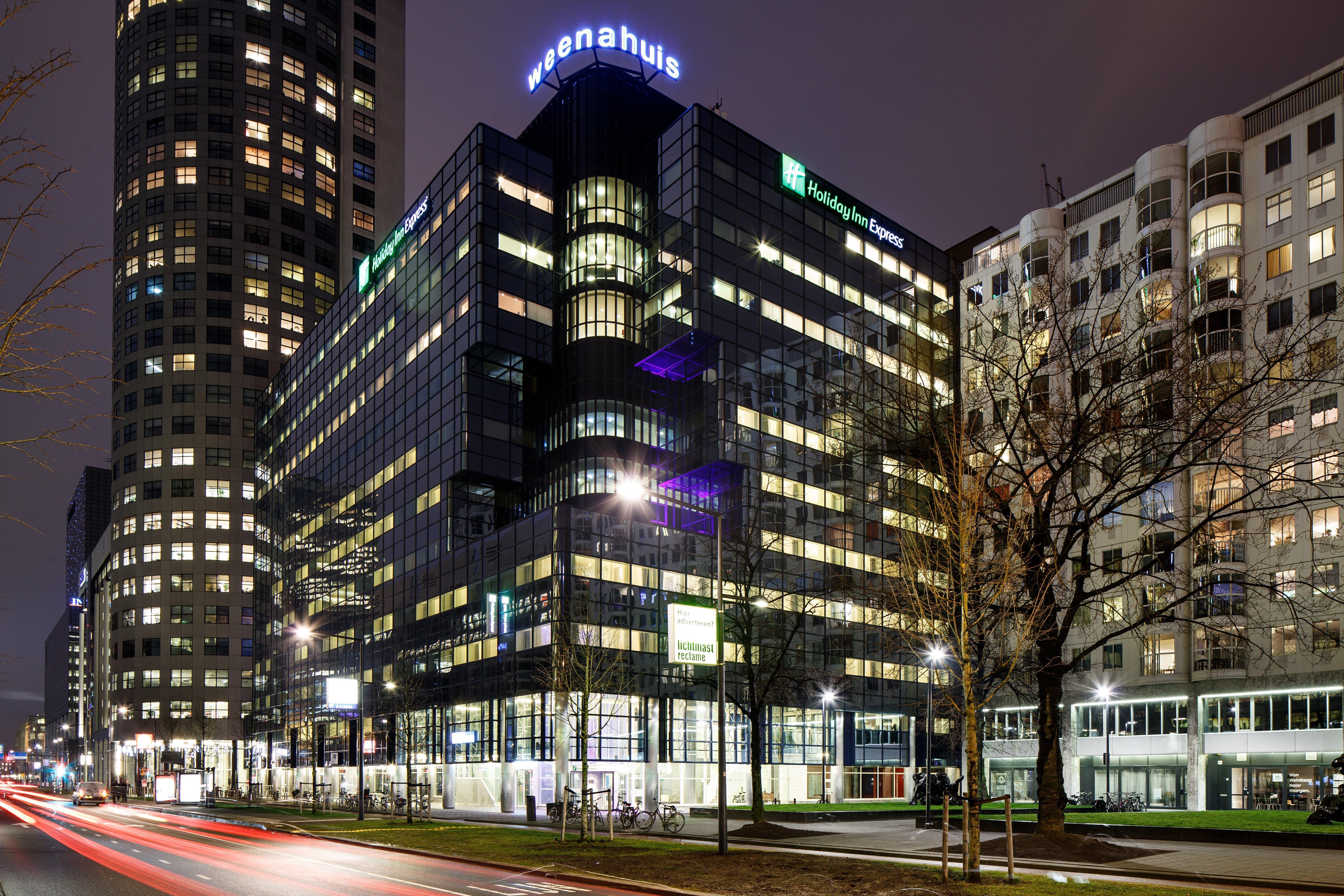 Holiday Inn Express Rotterdam - Central Station By Ihg Eksteriør billede
