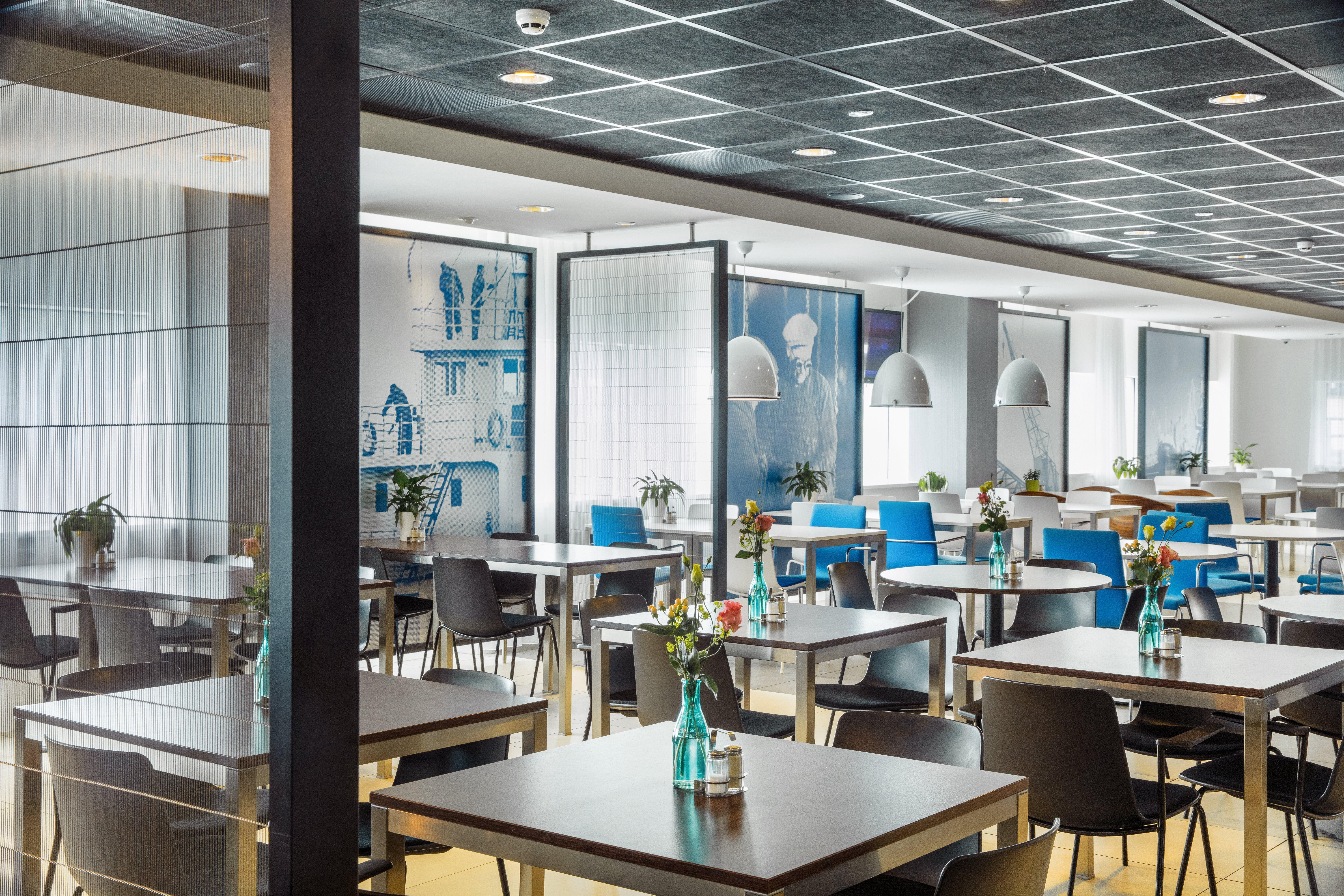 Holiday Inn Express Rotterdam - Central Station By Ihg Eksteriør billede