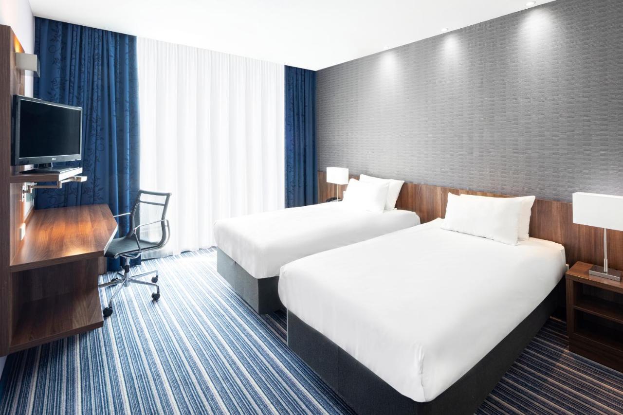 Holiday Inn Express Rotterdam - Central Station By Ihg Eksteriør billede