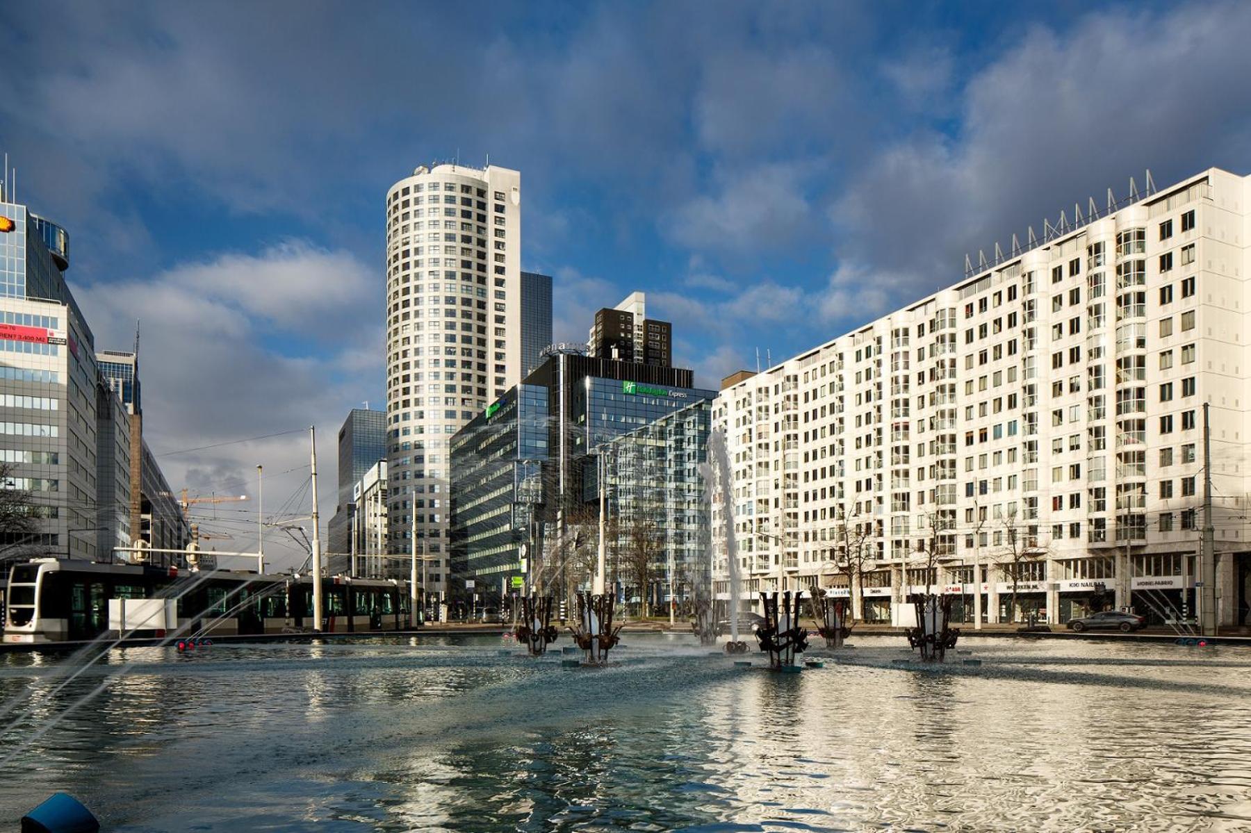 Holiday Inn Express Rotterdam - Central Station By Ihg Eksteriør billede
