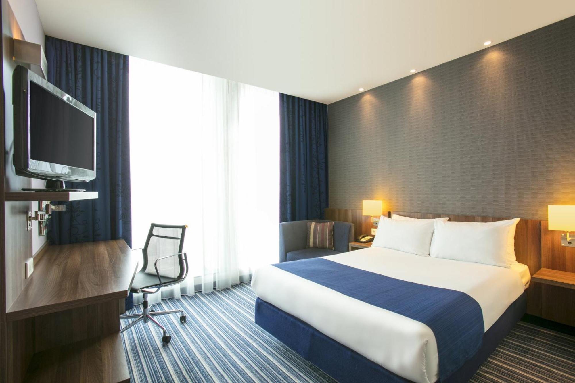 Holiday Inn Express Rotterdam - Central Station By Ihg Eksteriør billede