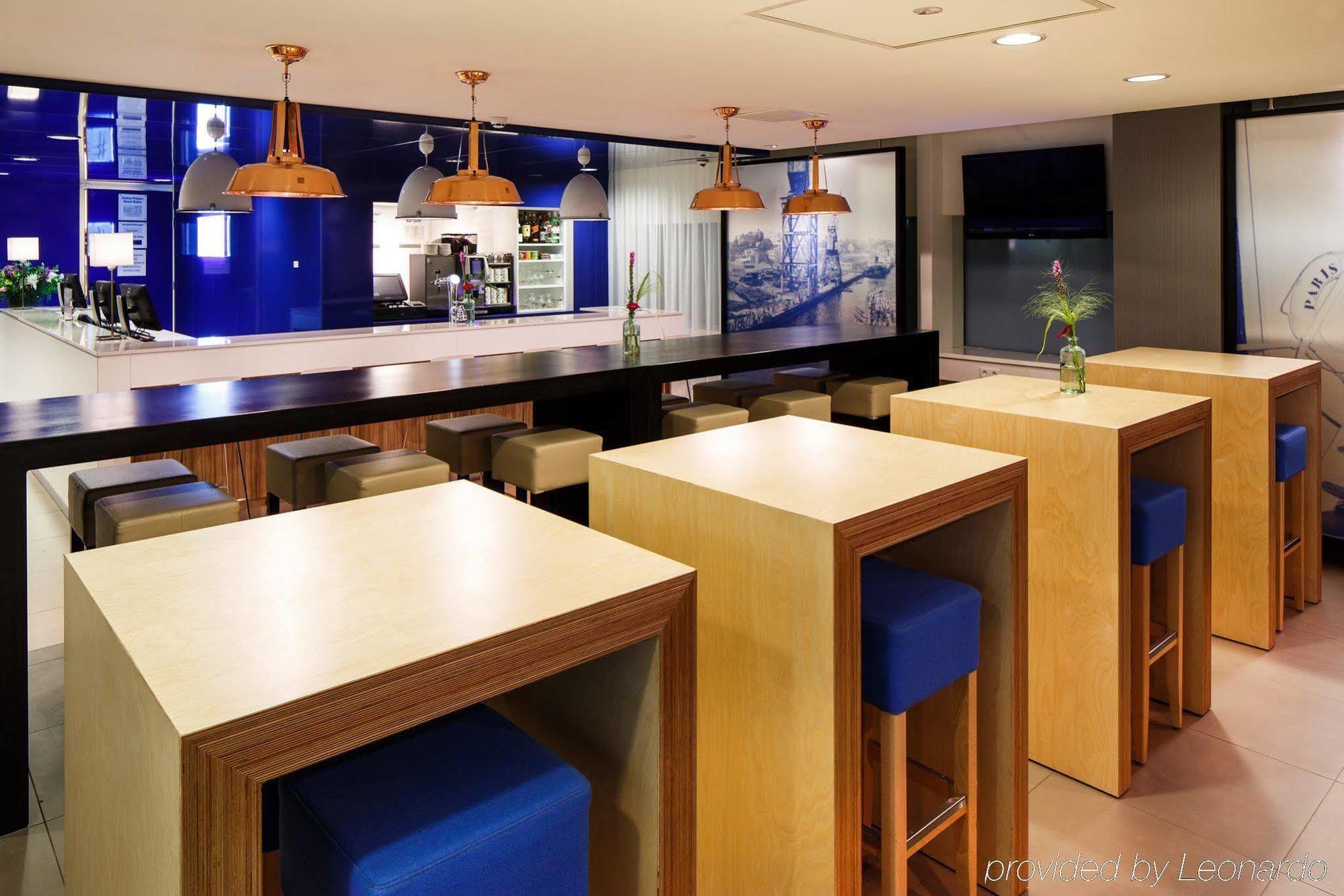 Holiday Inn Express Rotterdam - Central Station By Ihg Eksteriør billede