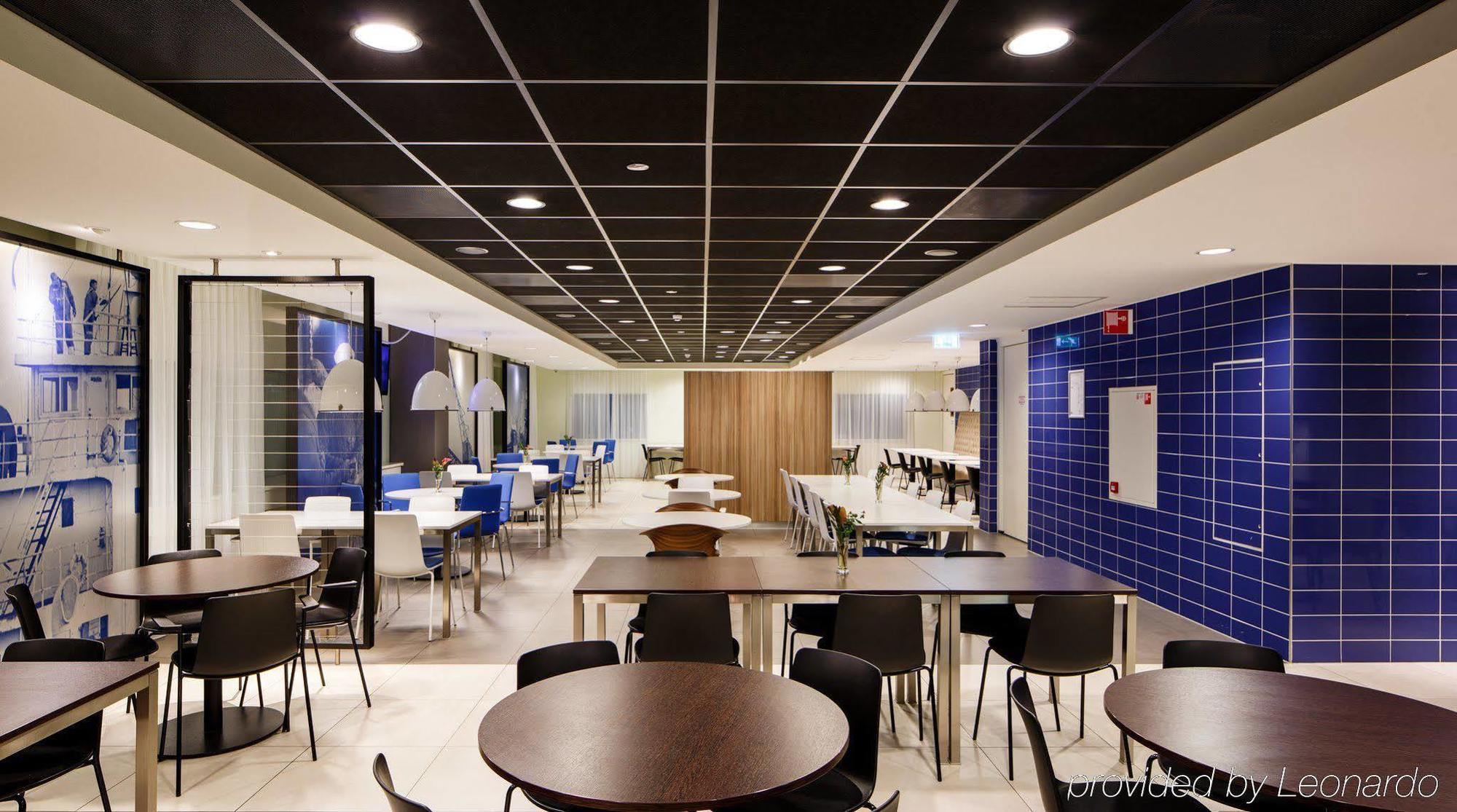 Holiday Inn Express Rotterdam - Central Station By Ihg Eksteriør billede