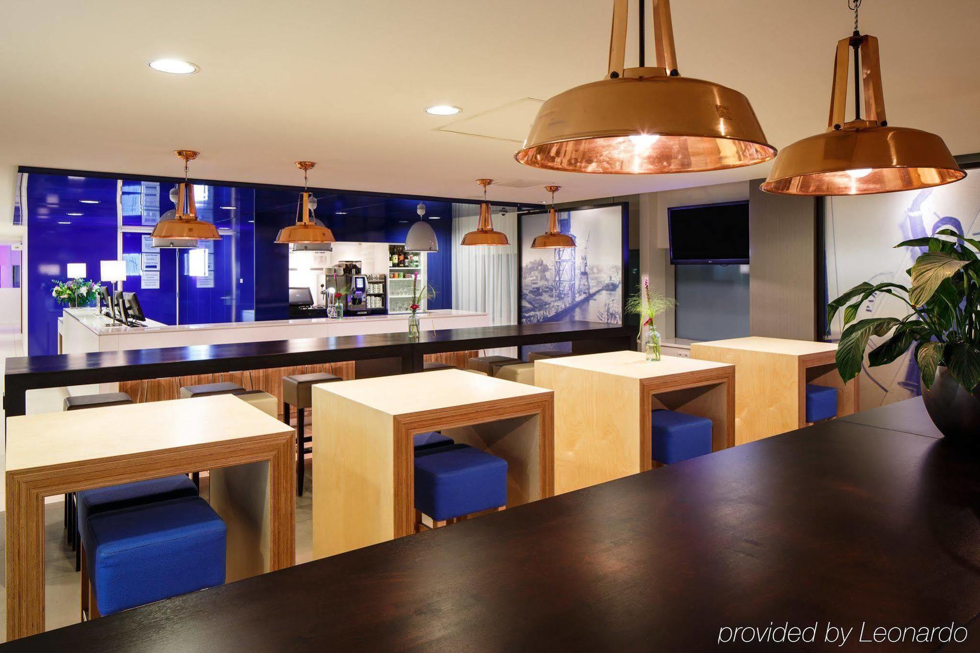 Holiday Inn Express Rotterdam - Central Station By Ihg Eksteriør billede
